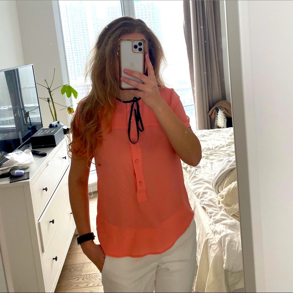 Blouse with a bow